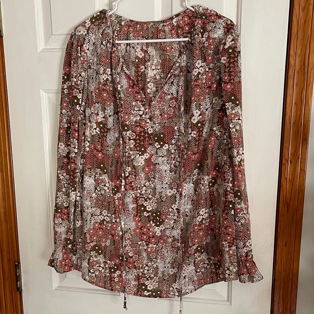 Chic Floral Long Sleeve Blouse